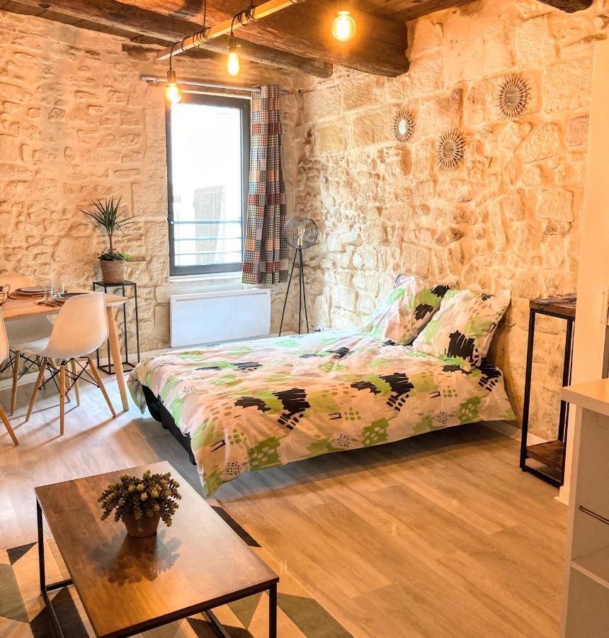 Immeuble 3 Apparts Centre Historique St Gilles Maisoncarreeconciergerie Saint-Gilles  Exteriér fotografie