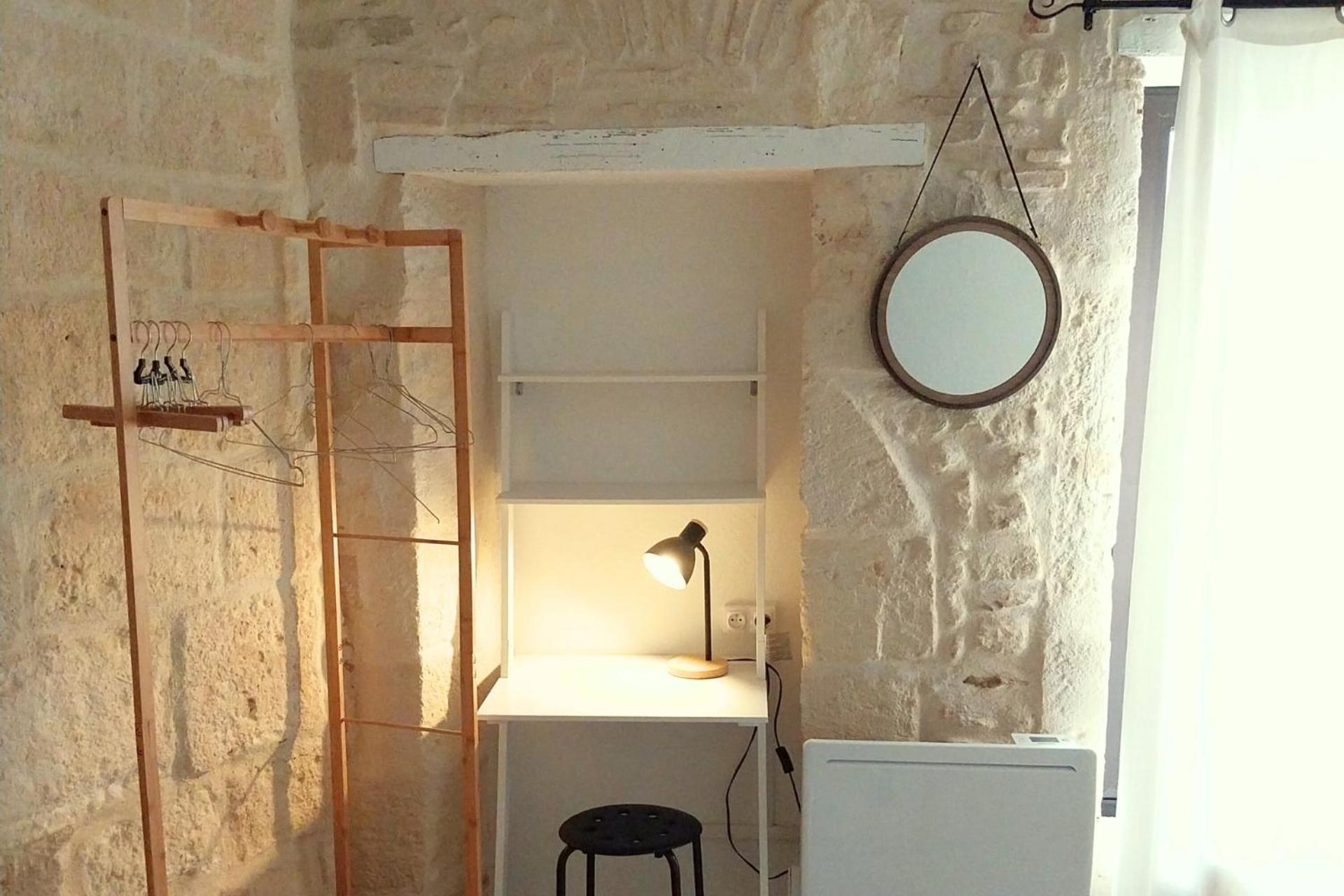Immeuble 3 Apparts Centre Historique St Gilles Maisoncarreeconciergerie Saint-Gilles  Exteriér fotografie